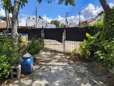 VENTA CASA 3 AMB JARDIN COCHERA VILLA ADELINA