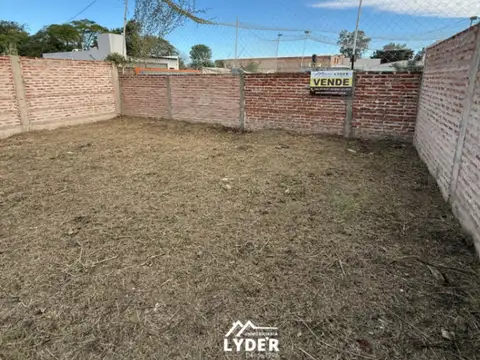 Terreno en Venta 10  mts Fondo