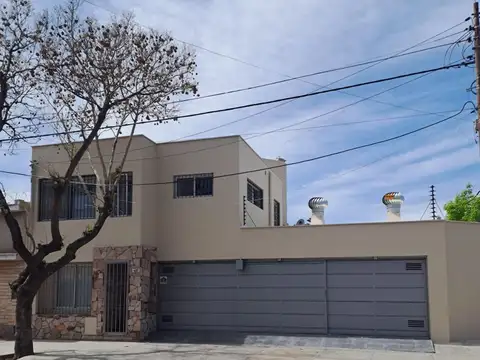 INCREÍBLE CASA EN MAIPÚ