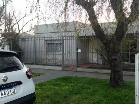 Excelente casa americana, 3 amb, con parque y cochera - AMA0117_LP545186_8