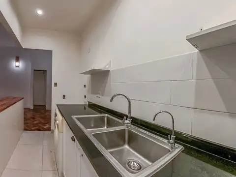 VENTA DEPARTAMENTO 4 AMBIENTES C/PATIO EN CABALLITO