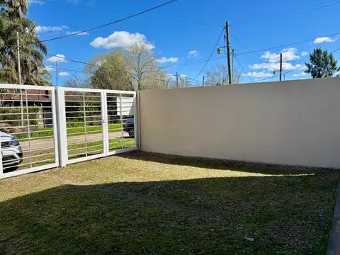 Pedro Barbosa 600, Piso 1