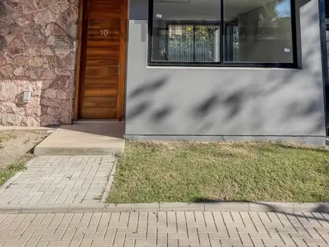 Depto Tipo Casa en Venta en Quisquisacate, USD 185.000