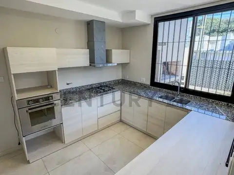 Ricardo Rojas 8600, Piso 0