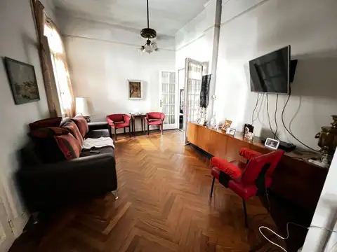 AV. MEDRANO 300, Piso 1