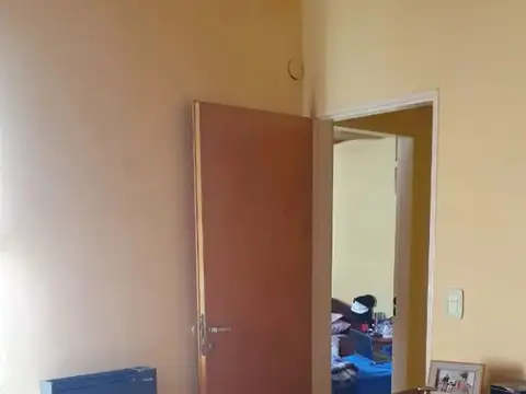 Depto Tipo Casa 3 ambientes con 2 baños