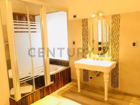 VENTA DE CASA 4 AMBIENTES EN ITUZAINGO NORTE CON PISCINA