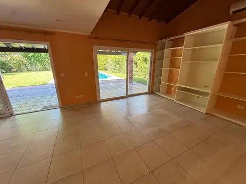 Casa  en Venta CON RENTA en La Masia, Pilar, G.B.A. Zona Norte