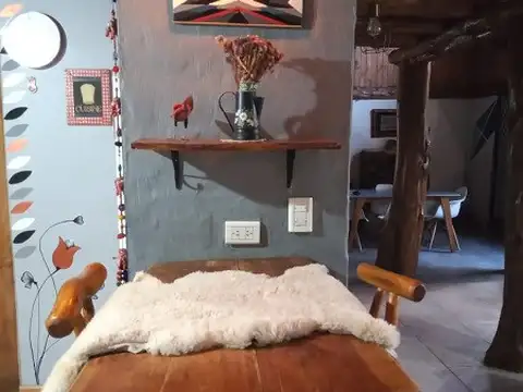 Cálida y amplia vivienda en paisaje cordillerano, amoblada con amplias comodidades -gas envasado-