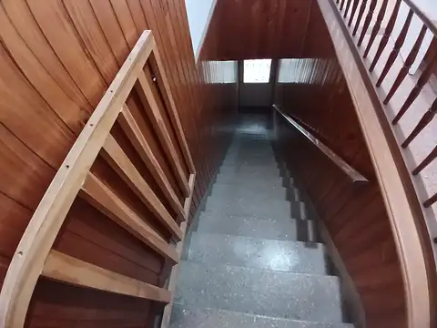 Depto Tipo Casa en Alquiler de 2 dormitorios