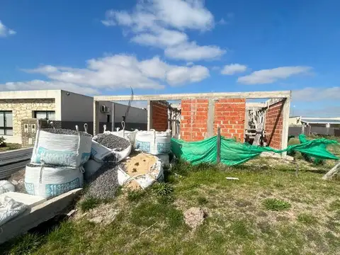 Terreno en Venta en Laguna Azul, USD 44.000