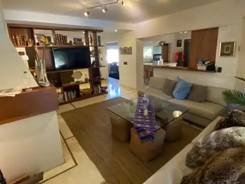 Hermosa casa en excelente zona.