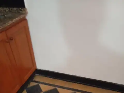 Casa en Alquiler con 1 cochera