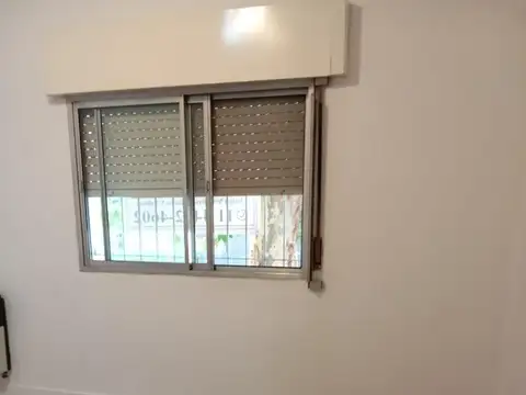 Casa en Alquiler con 1 cochera