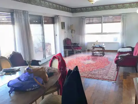 Constitución 600, Piso 2