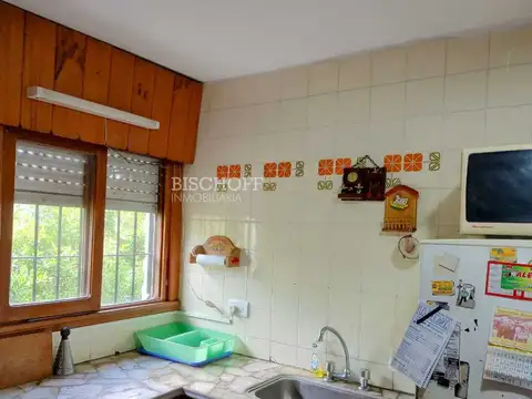 CASA EN PH DE 3 AMBIENTES, TODOS LOS SERVICIOS