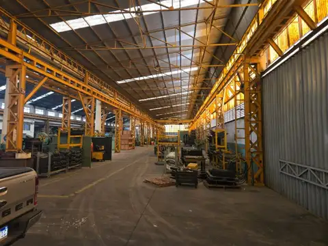 Galpon en Alquiler 40,88  mts Frente