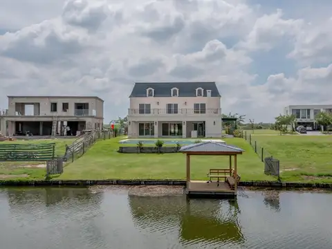 Casa en Venta de 6 dormitorios