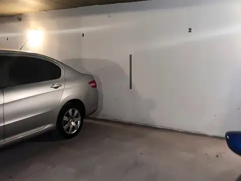 COCHERA EN VENTA - LA PLATA