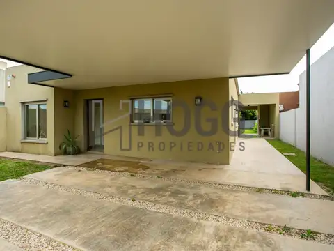Casa en Venta en San Antonio de Areco, USD 240.000