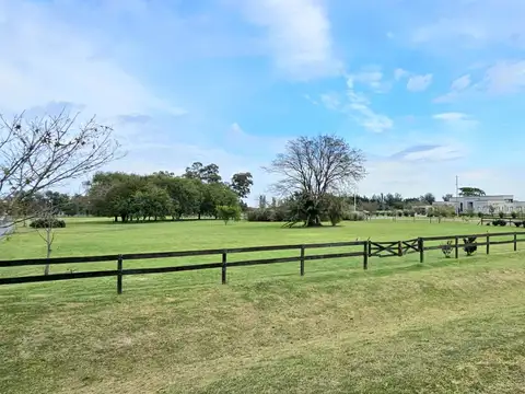 Venta Lote en Chacras de la Trinidad | VCO Propiedades