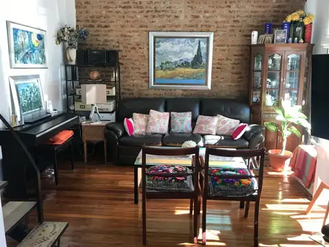 Depto Tipo Casa en Venta 44 años