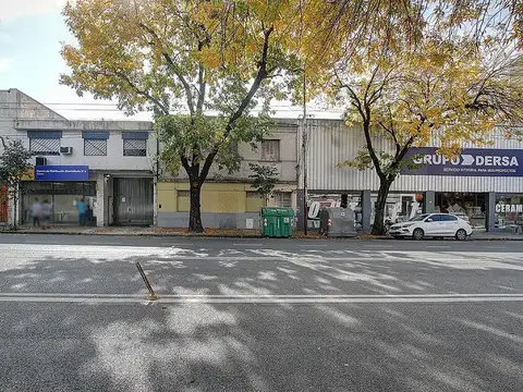 Av Juan Bautista Alberdi al 3100