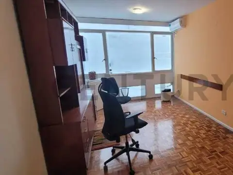 Oficina en VENTA– Florida al 140, Galería Boston (Microcentro)