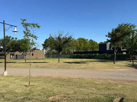 Terreno en Venta en Chacras de la Villa, USD 167.999