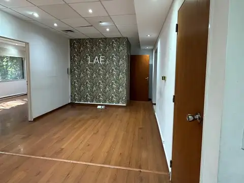 Oficina en Venta con 1 cochera