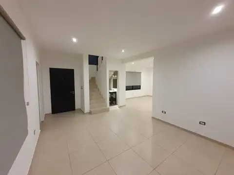 Casa en Venta en La Cañada de Pilar - Los Robles, USD 220.000