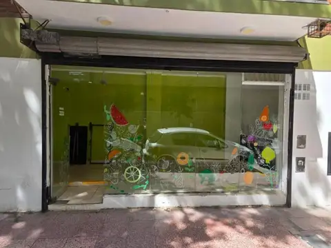 Bolívar e/ Corrientes y Entre Ríos