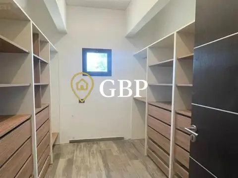 Casa en Alquiler al Noroeste