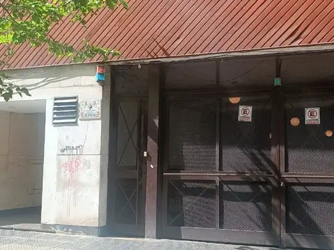 VENTA COCHERA ALMAGRO