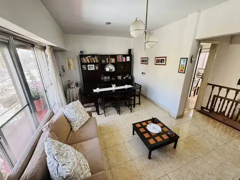 Depto Tipo Casa en Venta de 4 ambientes