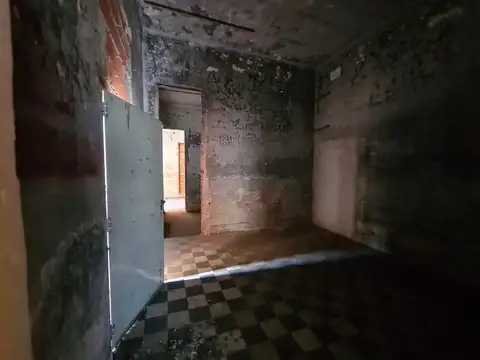 Local deposito zona Estación Ituzaingó venta