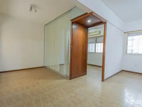 VENTA OFICINA CON PATIO Y COCHERA DESCUB.  NUÑEZ