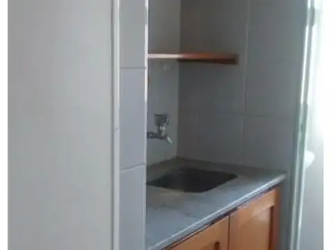 Av. J:I: de la Roza Oeste 100, Piso 3