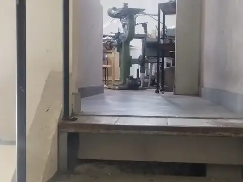 LOCAL A 5 CUAD DEL 0BELISCO APTO MULT EN 3 PLANTAS