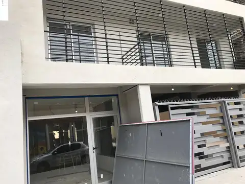 Av W De Tata 4900, Piso 1