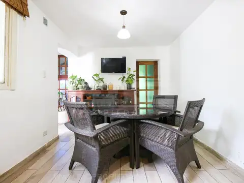 Casa 5 ambientes con 3 baños