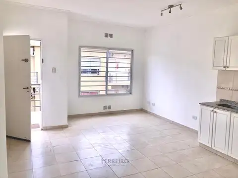 VENTA DE TRES AMBIENTES CON COCHERA EN COMPLEJO LA BONITA