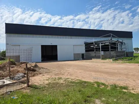 Galpón 1800 metros Alvear a Estrenar