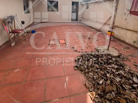 Casa Amplio Frente. Mercedes, Buenos Aires.