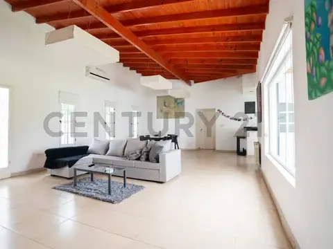 Marcelo T de Alvear 2500, Piso 0