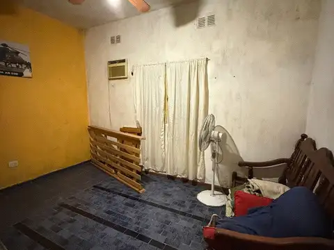 Tomás A. Edison 4700