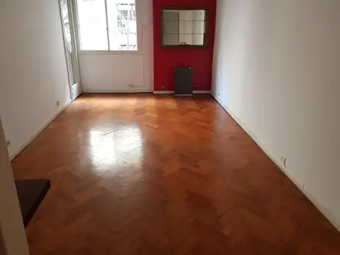 Departamento 2 ambientes con balcón