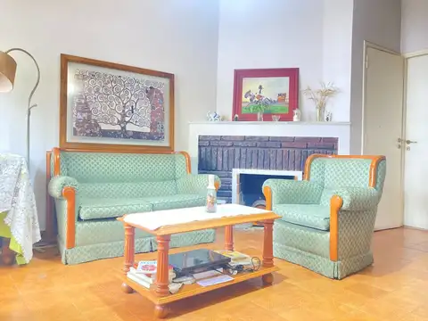 Depto Tipo Casa en Venta 51 años