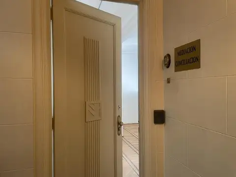 Oficina en Venta en Recoleta, USD 200.000