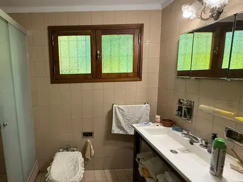 Casa En Venta En Pilar, Pileta, 7000 M2 De Terreno. 5 Habitaciones. Apto Credito